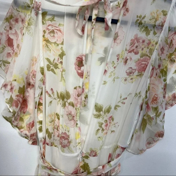 Zara Sweet Floral Butterfly Sleeve Dress S White Mini - Picture 8 of 13